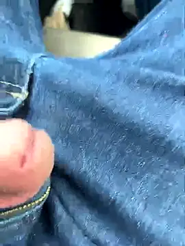 Snapshot of BIGWHITECOCKDOC36 chatting on November 11, 2025, 5:02 pm BIGWHITECOCKDOC36 online show from November 11, 2025, 5:02 pm