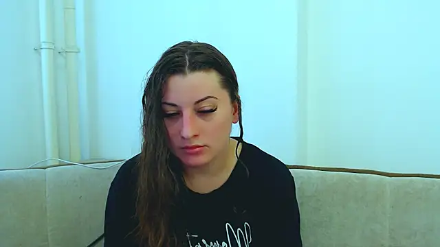 Helen Adams  online show from March 10, 2025, 12:48 pm