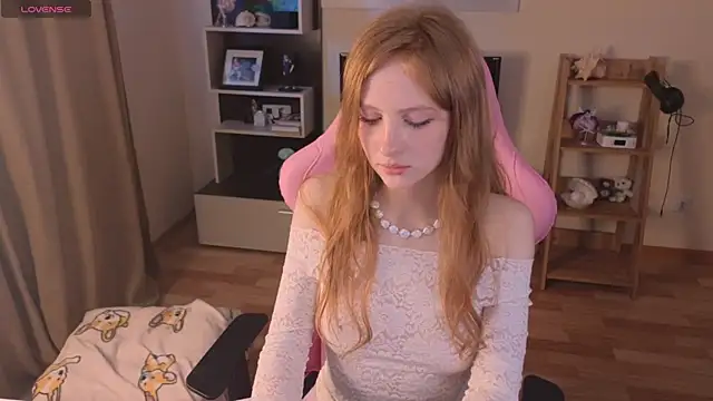 rara ruru online show from March 16, 2025, 6:42 am