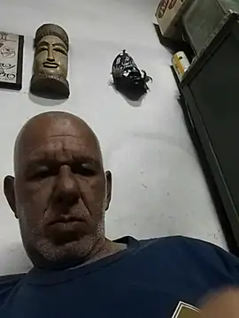 Snapshot of FabiQuilmes chatting on October 4, 2025, 12:52 am FabiQuilmes online show from October 4, 2025, 12:52 am