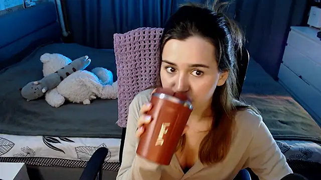 KiraYammy online show from December 11, 2024, 10:06 pm