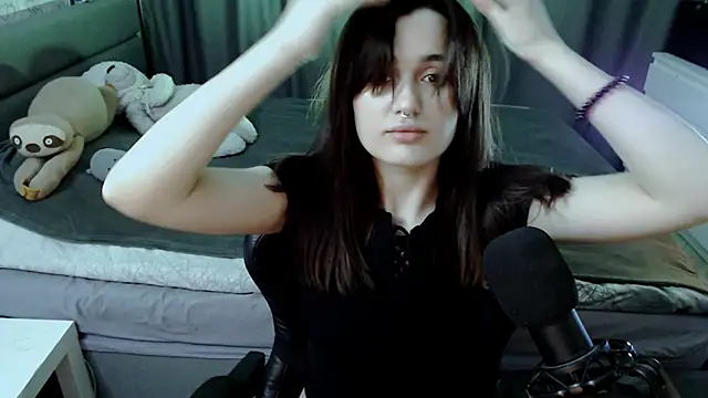 KiraYammy online show from January 24, 2025, 10:30 pm