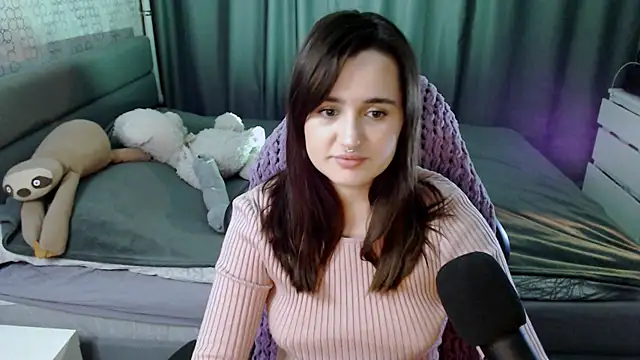 KiraYammy online show from February 17, 2025, 10:47 pm