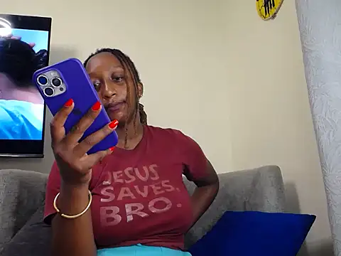 CarlaBeckky online show from February 7, 2026, 8:18 am