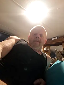 Snapshot of MagicAdmiralty5 chatting on November 2, 2025, 11:18 pm MagicAdmiralty5 online show from November 2, 2025, 11:18 pm