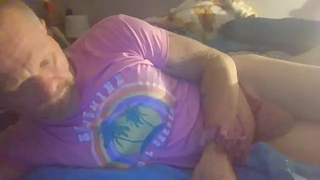 Snapshot of MagicAdmiralty5 chatting on November 10, 2025, 5:28 am MagicAdmiralty5 online show from November 10, 2025, 5:28 am