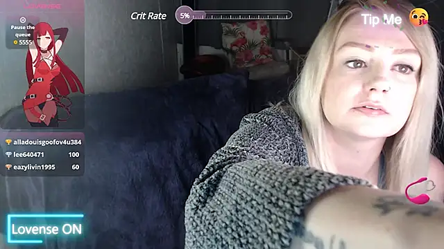 Snapshot of laurynrox chatting on February 8, 2025, 11:55 pm laurynrox online show from February 8, 2025, 11:55 pm