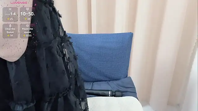 KaleAnisa online show from November 14, 2025, 1:04 am