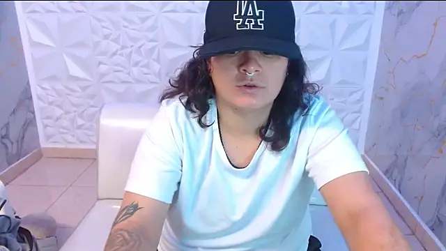 snowflake xxx online show from March 28, 2026, 1:05 am