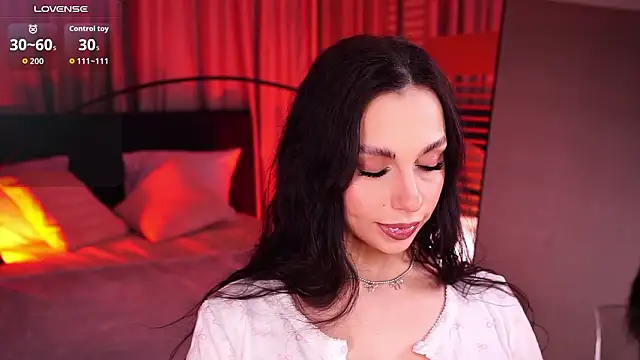 LunaNight online show from February 17, 2026, 8:26 pm