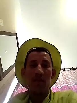 jgarc82692 online show from July 4, 2026, 9:43 pm