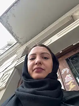 Snapshot of BabeRainbow chatting on February 21, 2025, 9:24 am BabeRainbow online show from February 21, 2025, 9:24 am