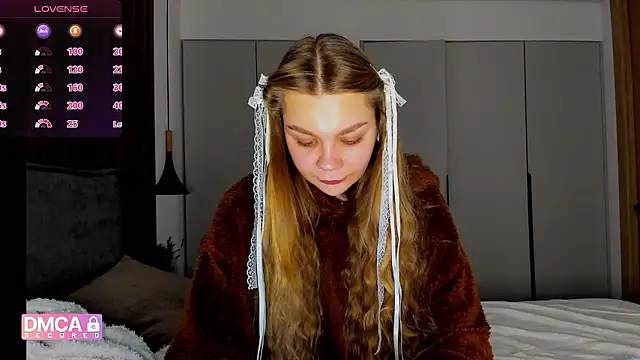 Molly sweetie online show from January 12, 2026, 7:24 am