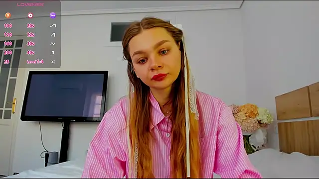 Molly sweetie online show from March 13, 2026, 7:26 am