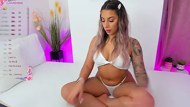 Brianna Wilson online show from December 4, 2024, 6:39 pm