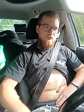 Snapshot of Sweet_bear69 chatting on September 15, 2025, 1:22 pm Sweet bear69 online show from September 15, 2025, 1:22 pm