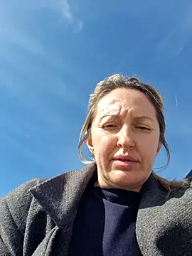 Snapshot of Miss____Mia_ chatting on November 15, 2025, 8:55 am Miss Mia online show from November 15, 2025, 8:55 am