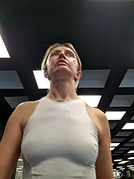 Snapshot of Miss____Mia_ chatting on December 4, 2025, 9:51 am Miss Mia online show from December 4, 2025, 9:51 am