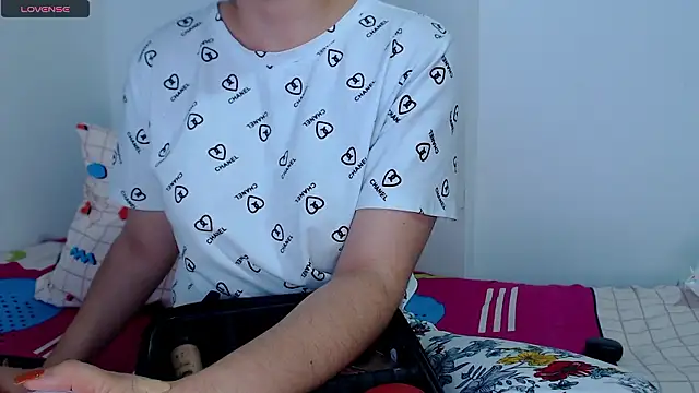 Snapshot of sofi-rojas1 chatting on January 11, 2026, 8:52 am sofi-rojas1 online show from January 11, 2026, 8:52 am