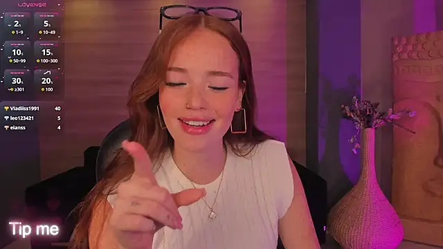 CorinneRusso online show from April 1, 2026, 1:41 pm