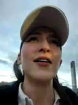  Lalaa online show from December 22, 2024, 10:25 pm