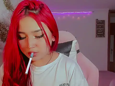 Snapshot of madisonx17 chatting on December 17, 2025, 8:59 pm madisonx17 online show from December 17, 2025, 8:59 pm