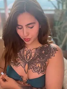 Snapshot of ValerieHilton chatting on February 15, 2025, 9:48 pm ValerieHilton online show from February 15, 2025, 9:48 pm