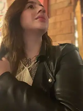 Snapshot of ValerieHilton chatting on February 17, 2025, 1:04 am ValerieHilton online show from February 17, 2025, 1:04 am