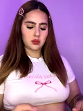 Snapshot of ValerieHilton chatting on December 13, 2025, 10:48 pm ValerieHilton online show from December 13, 2025, 10:48 pm