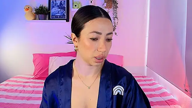 Snapshot of lilyy_evanss chatting on December 2, 2025, 8:37 pm lilyy evanss online show from December 2, 2025, 8:37 pm