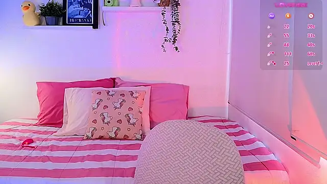 Snapshot of lilyy_evanss chatting on December 3, 2025, 9:13 pm lilyy evanss online show from December 3, 2025, 9:13 pm