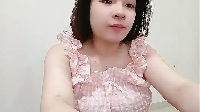 Milajinxi online show from April 18, 2026, 1:09 am