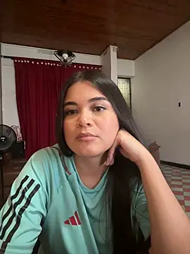 CamilaSofiia online show from May 29, 2026, 1:36 am
