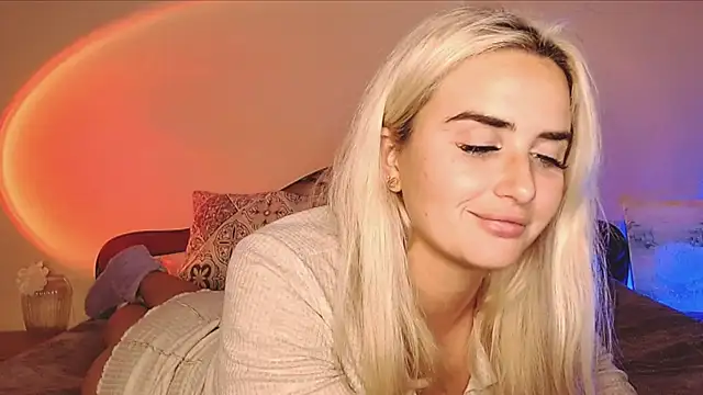 Snapshot of HaileyRosen chatting on January 16, 2025, 8:22 am HaileyRosen online show from January 16, 2025, 8:22 am