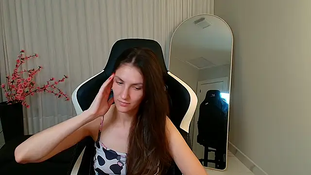 upssnowy online show from November 5, 2025, 6:41 pm