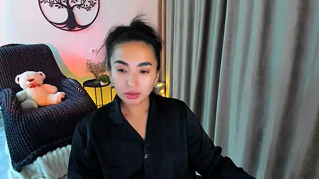 Snapshot of worldofkim chatting on November 20, 2025, 1:22 pm worldofkim online show from November 20, 2025, 1:22 pm