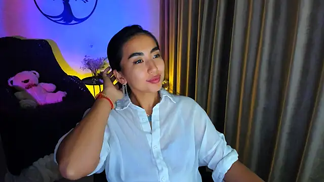 Snapshot of worldofkim chatting on November 25, 2025, 4:34 am worldofkim online show from November 25, 2025, 4:34 am