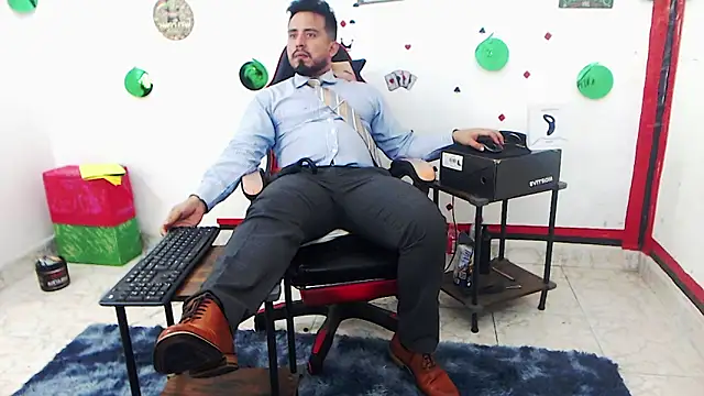 Snapshot of KalethBigDick chatting on April 30, 2026, 2:01 pm KalethBigDick online show from April 30, 2026, 2:01 pm