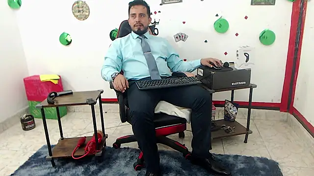 Snapshot of KalethBigDick chatting on May 10, 2026, 3:55 am KalethBigDick online show from May 10, 2026, 3:55 am