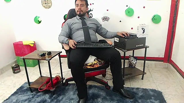 Snapshot of KalethBigDick chatting on May 11, 2026, 3:23 am KalethBigDick online show from May 11, 2026, 3:23 am