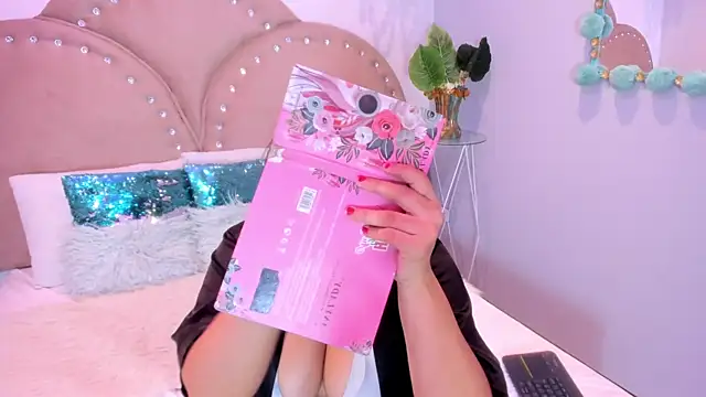 Snapshot of Miia_Thompsonn chatting on September 30, 2025, 3:22 am Miia Thompsonn online show from September 30, 2025, 3:22 am