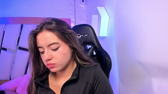 ary cooper  online show from November 10, 2025, 12:48 pm