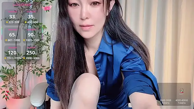 Snapshot of Ada-xixi chatting on November 12, 2025, 12:11 am Ada-xixi online show from November 12, 2025, 12:11 am