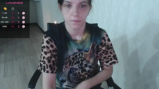 LisaHeart online show from October 27, 2025, 3:49 pm