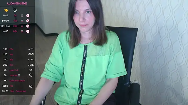 LisaHeart online show from June 22, 2026, 11:57 pm