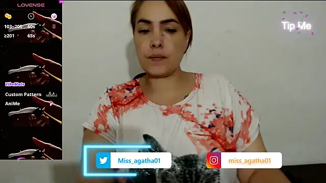 Snapshot of Miss_Agatha chatting on February 5, 2025, 2:37 pm Miss Agatha online show from February 5, 2025, 2:37 pm