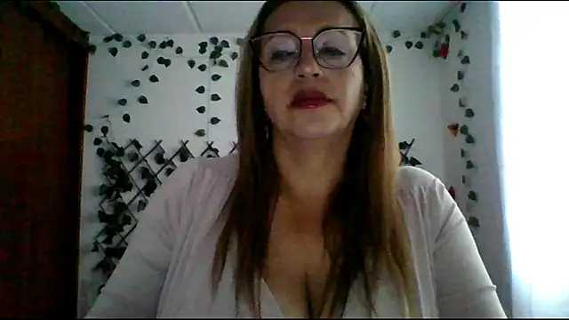 RossanaLionheart online show from November 21, 2025, 7:34 pm