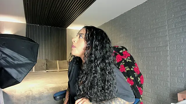 magic marg online show from November 29, 2025, 7:50 pm