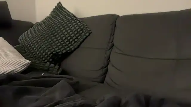 Snapshot of devils-son chatting on December 23, 2025, 7:28 am devils-son online show from December 23, 2025, 7:28 am