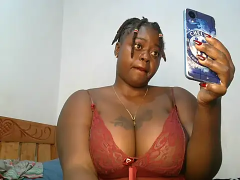 t-QueenSlyy online show from November 1, 2025, 8:49 am